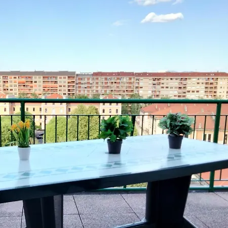 Apartment Huit *